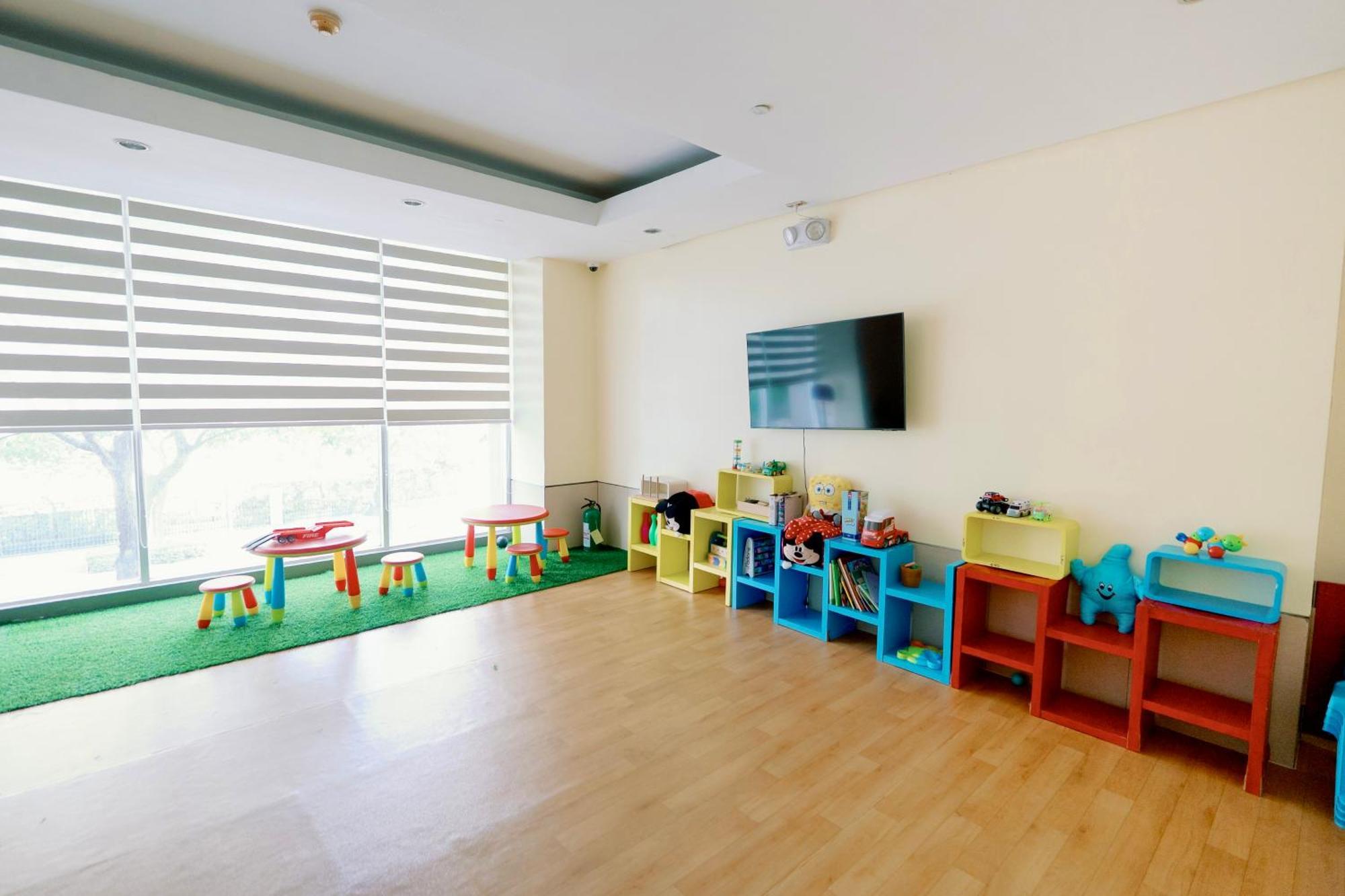 Cozy 2-Bedroom At South Of Market Soma Bgc Near Sm Aura, Market! Market! & Bonifacio High Street Taguig Exterior foto