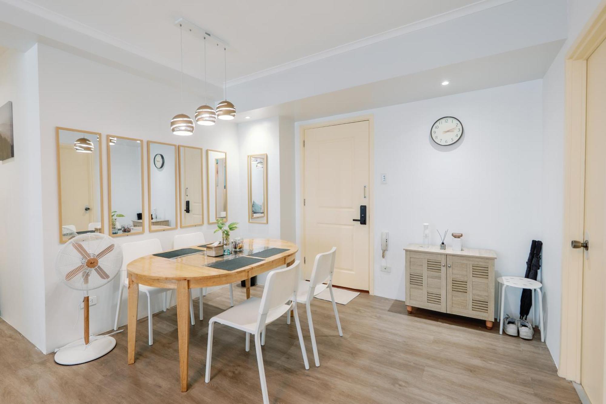 Cozy 2-Bedroom At South Of Market Soma Bgc Near Sm Aura, Market! Market! & Bonifacio High Street Taguig Exterior foto